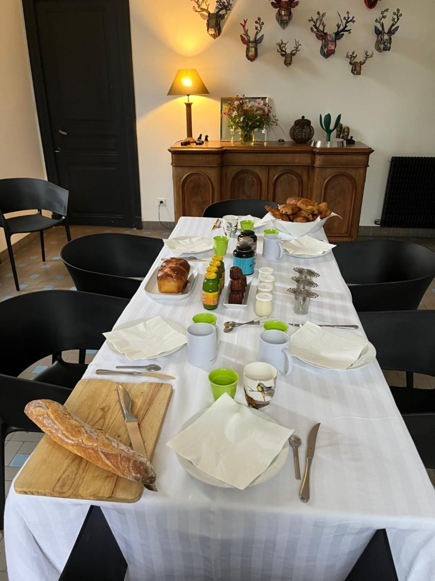 Maison Mokassi Homestay Laloubere